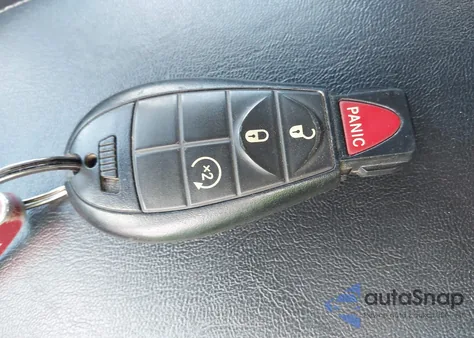 2015 Jeep Cherokee Latitude из США, поврежденный, VIN 1C4PJMCS1FW733258